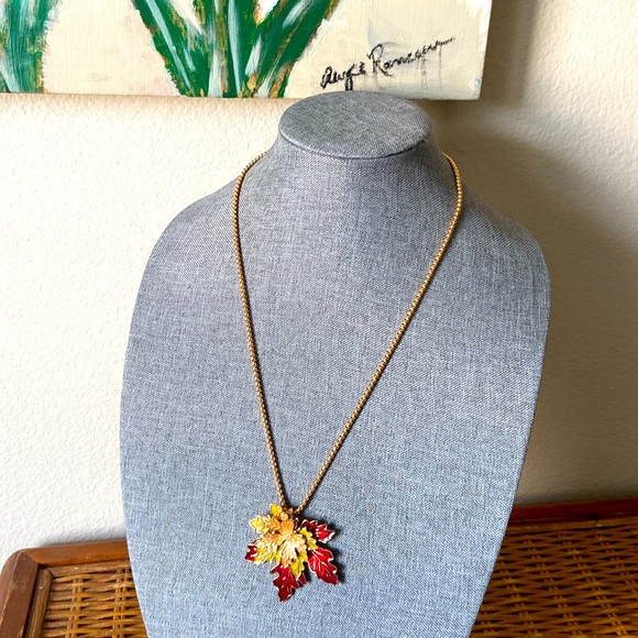 Vintage 90s Maple Leafs Enameled Pendant Necklace - Picture 1 of 5